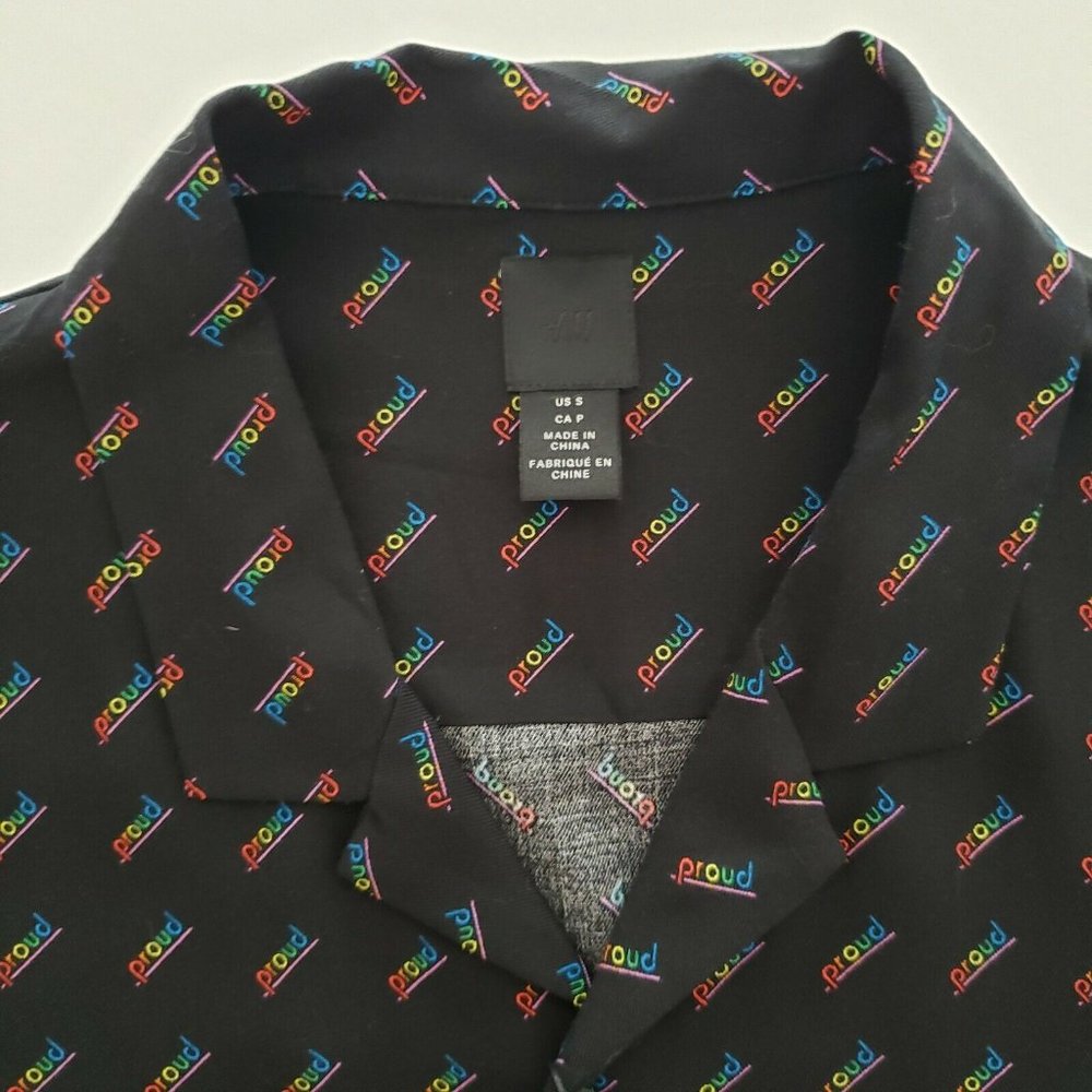 New Small H&M PROUD Button Collared Black Shirt Gay Pride LGBTQ+ Rainbow HM Mens
